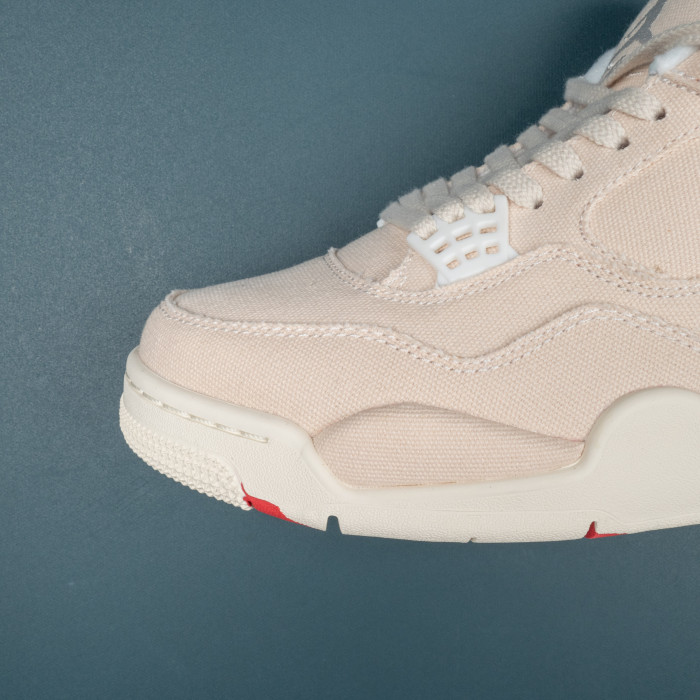 4's Retro Blank Canvas