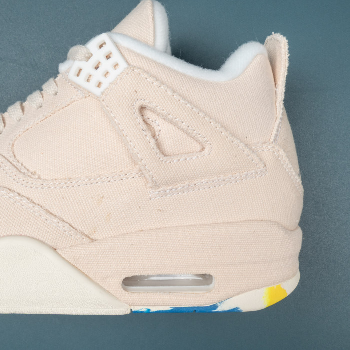 4's Retro Blank Canvas