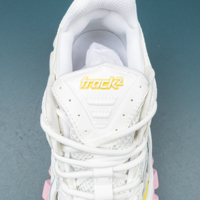 Track.2  'White Light Yellow'