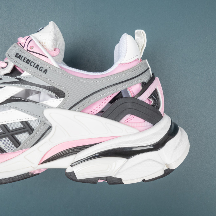 Track.2 'Pink'