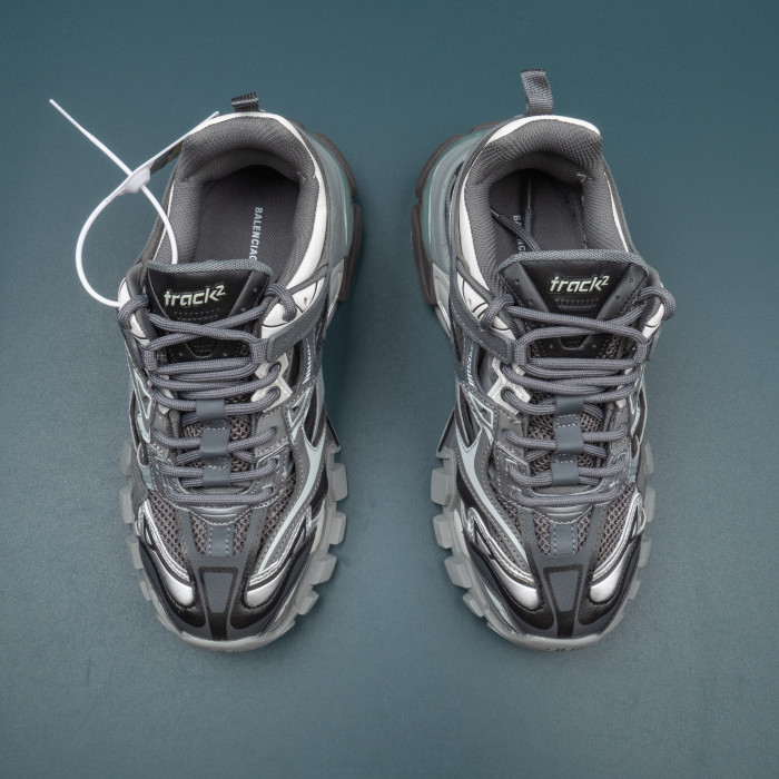 Track.2 'Grey Black'