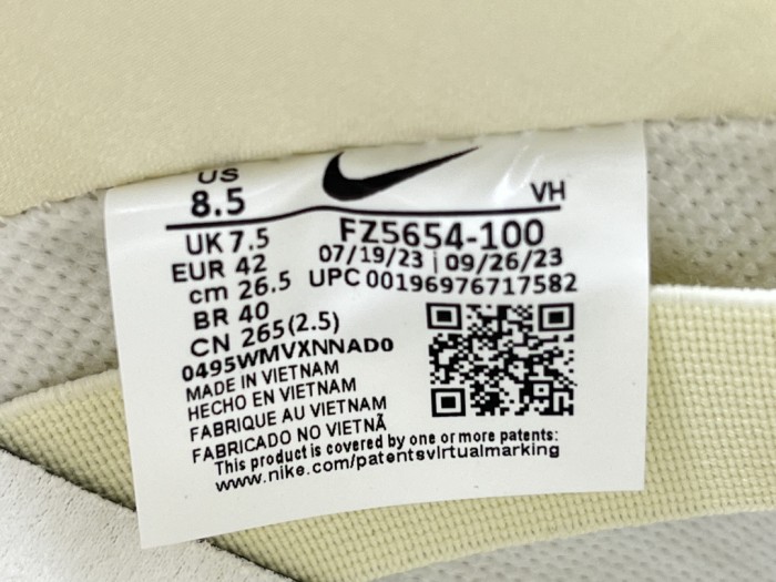 SB Dunk Low City of Love Light Bone