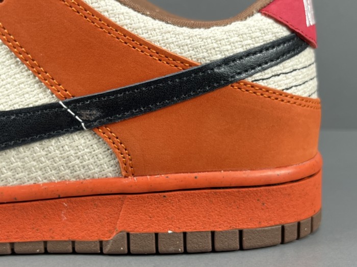 SB Dunk Low Top Ramen