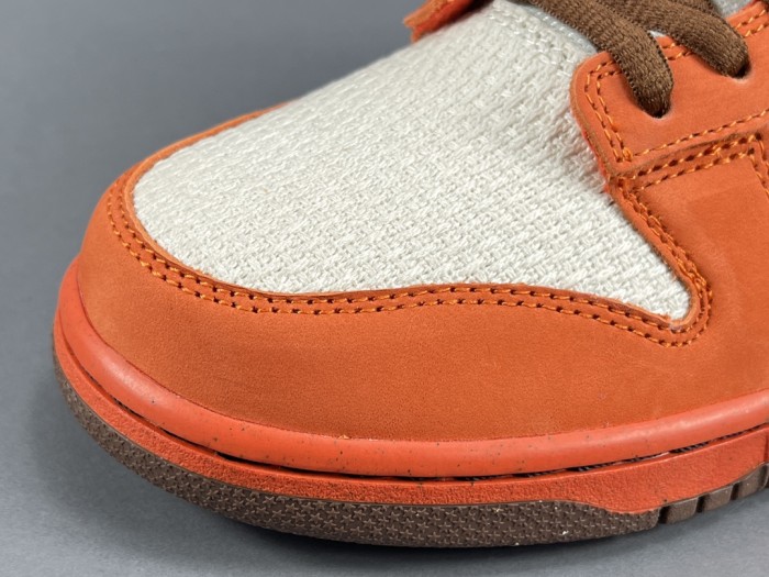 SB Dunk Low Top Ramen