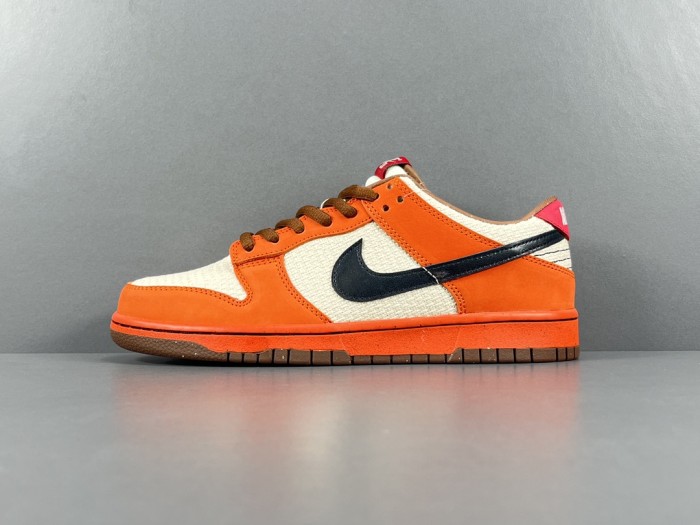 SB Dunk Low Top Ramen