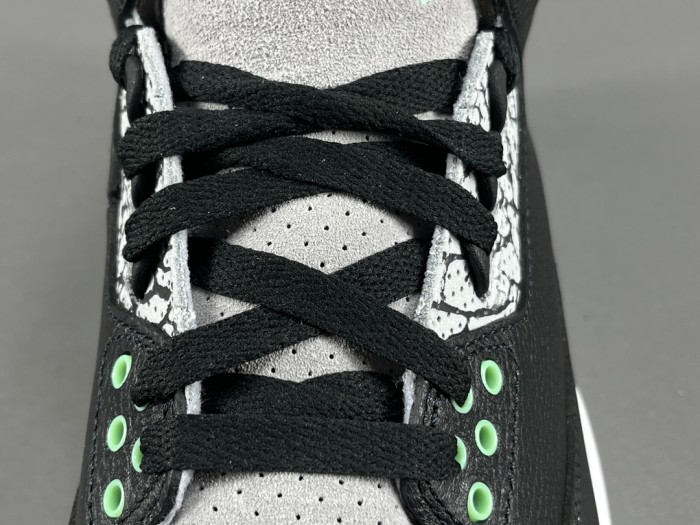 3's Retro Green Glow