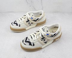 Match Low-Tops In Multicolor