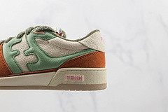 Match Low-Top White With Orange/Green
