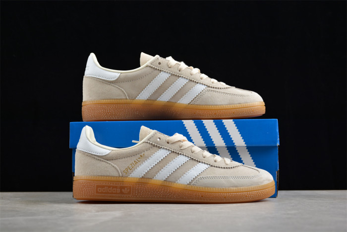 Handball Spezial Wonder White