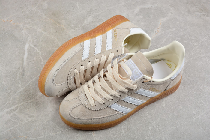 Handball Spezial Wonder White