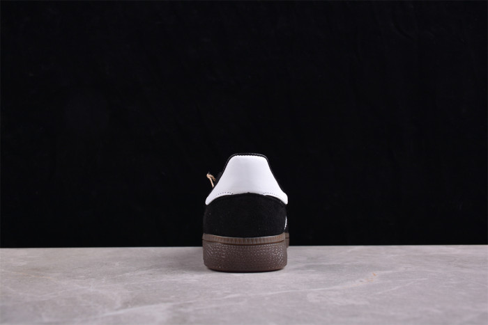 Handball Spezial Black Gum