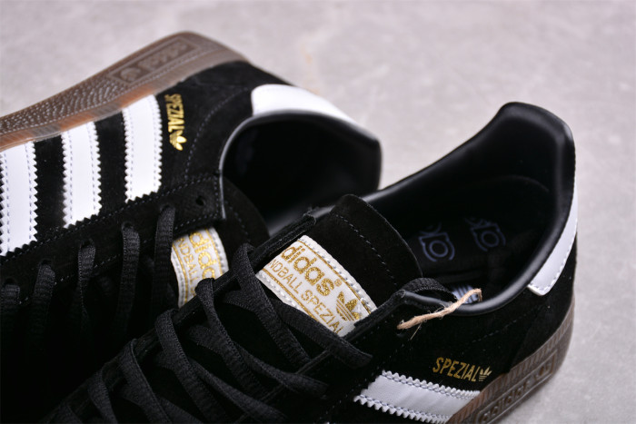 Handball Spezial Black Gum