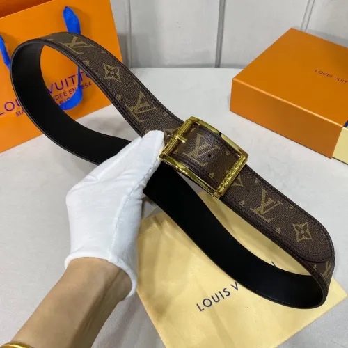 LOUIS VUITTON Belt