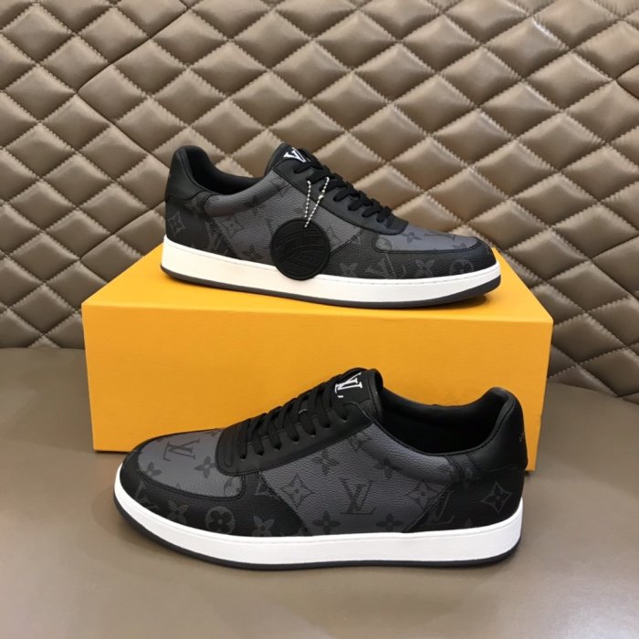 LOUIS VUITTON men sneaker eur size 38-44