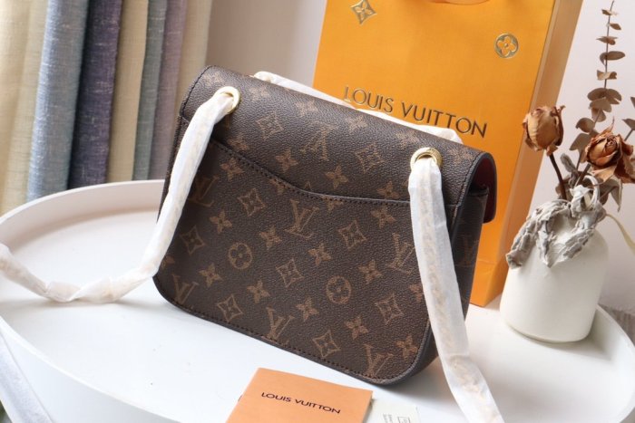 LOUIS VUITTON bags