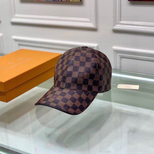 LOUIS VUITTON Hats