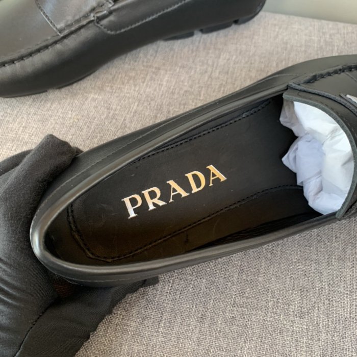 Prada men sneaker eur size 39-44