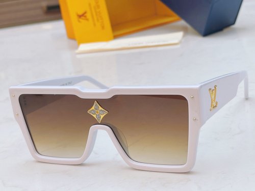 LOUIS VUITTON Sunglasses