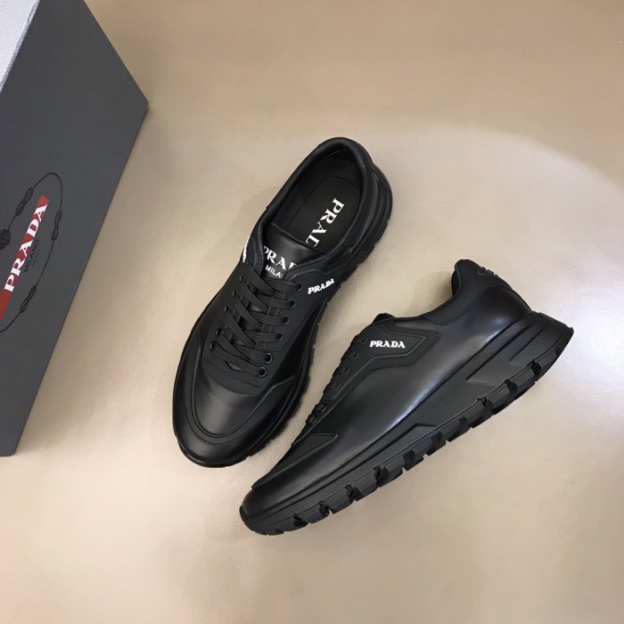 Prada men sneaker eur size 38-43