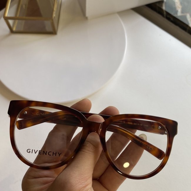 GIVENCHY Sunglasses