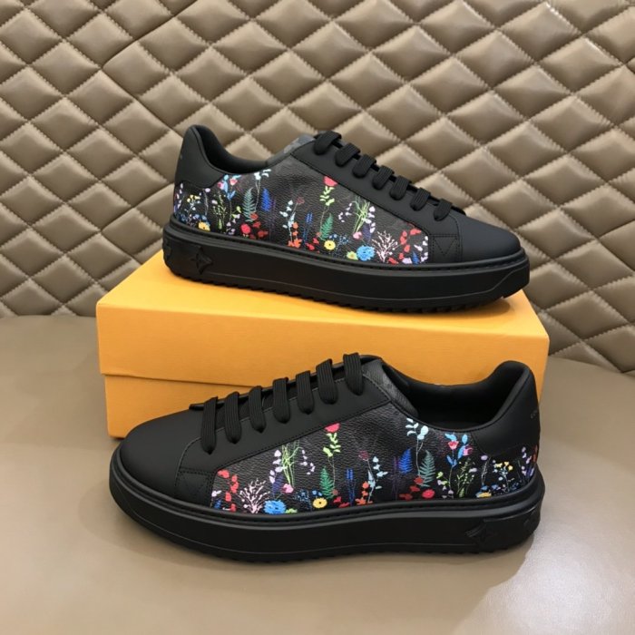 LOUIS VUITTON men sneaker eur size 35-45