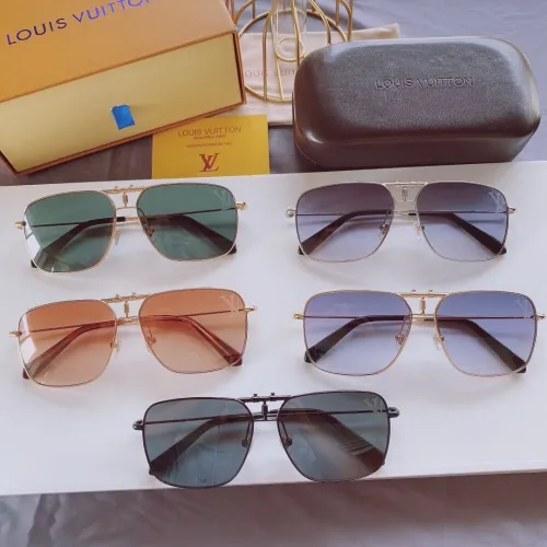 LOUIS VUITTON Sunglasses