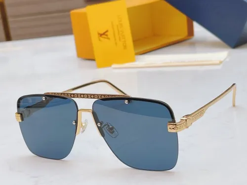 LOUIS VUITTON Sunglasses