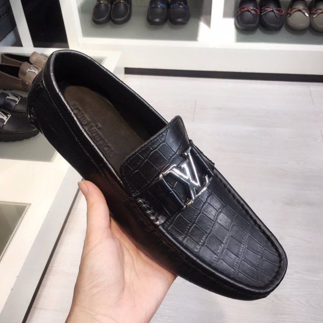 LOUIS VUITTON men sneaker eur size 38-45