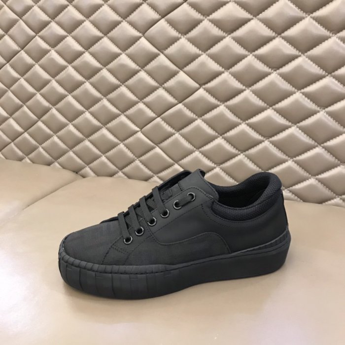 Fendi men sneaker eur size 38-46