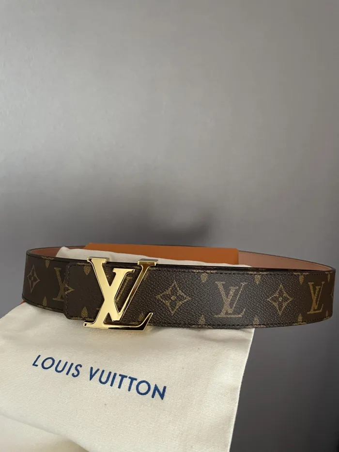LOUIS VUITTON Belt