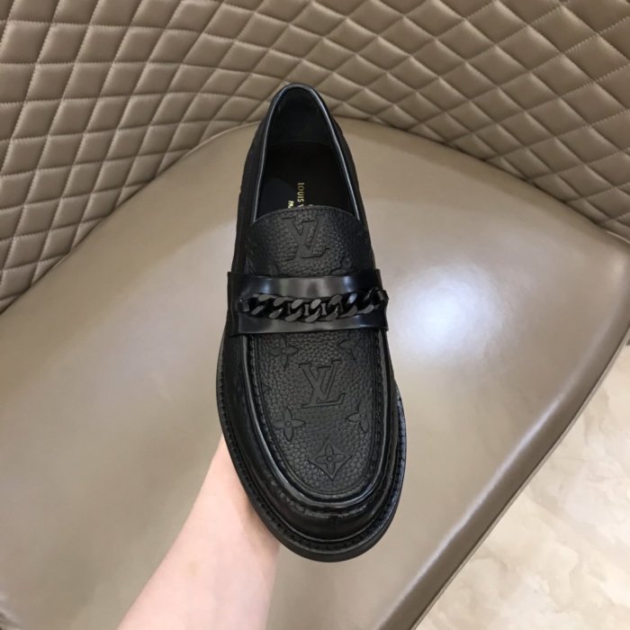 LOUIS VUITTON men sneaker eur size 39-45