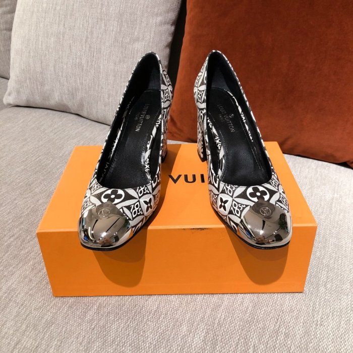 LOUIS VUITTON Women Shoes size 35-41