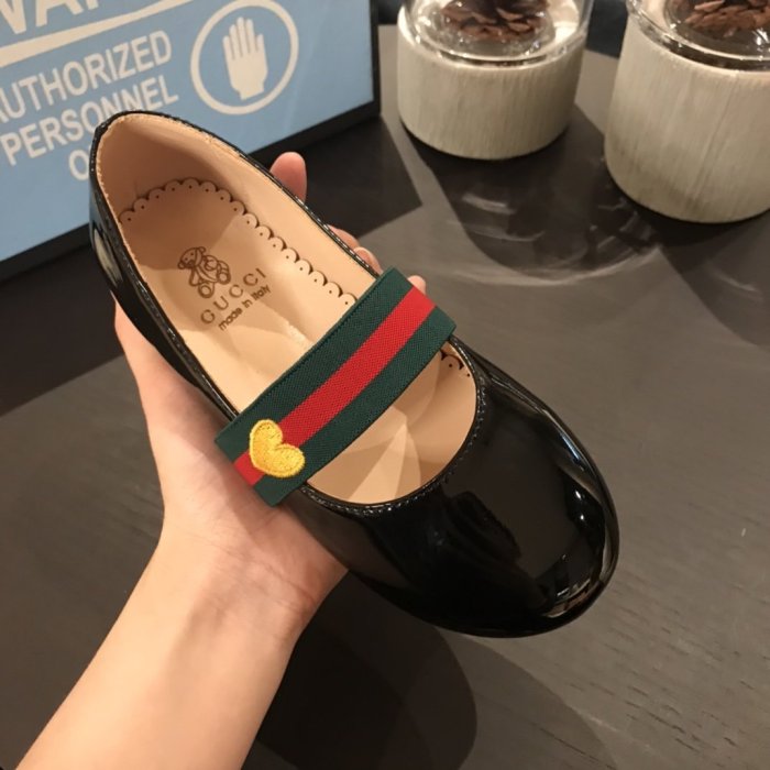 Gucci men sneaker eur size 26-35