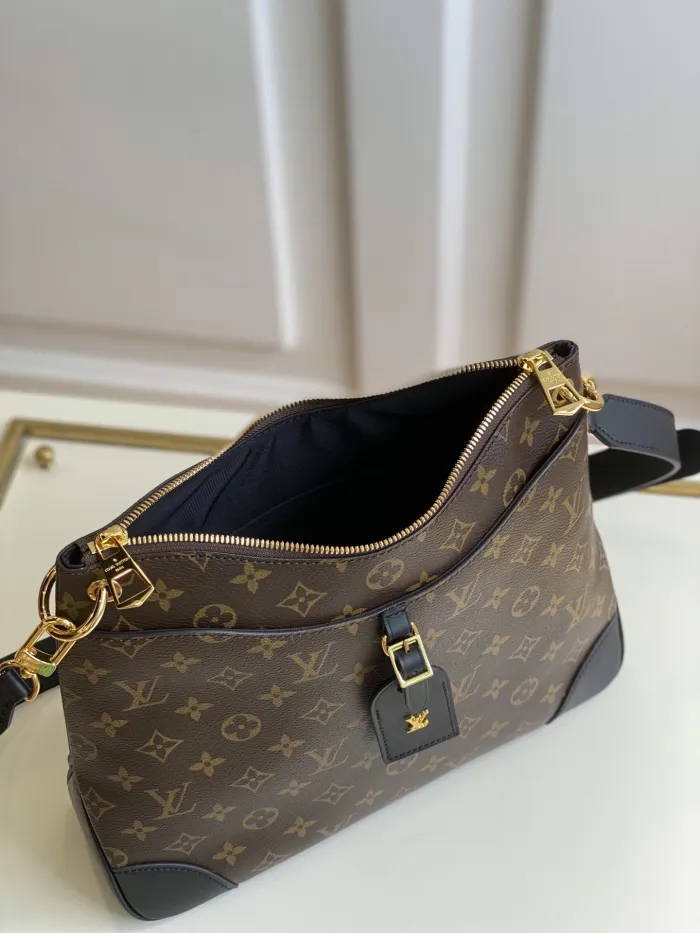 LOUIS VUITTON bags