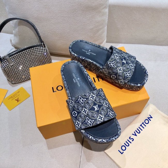 LOUIS VUITTON Women Shoes size 35-40