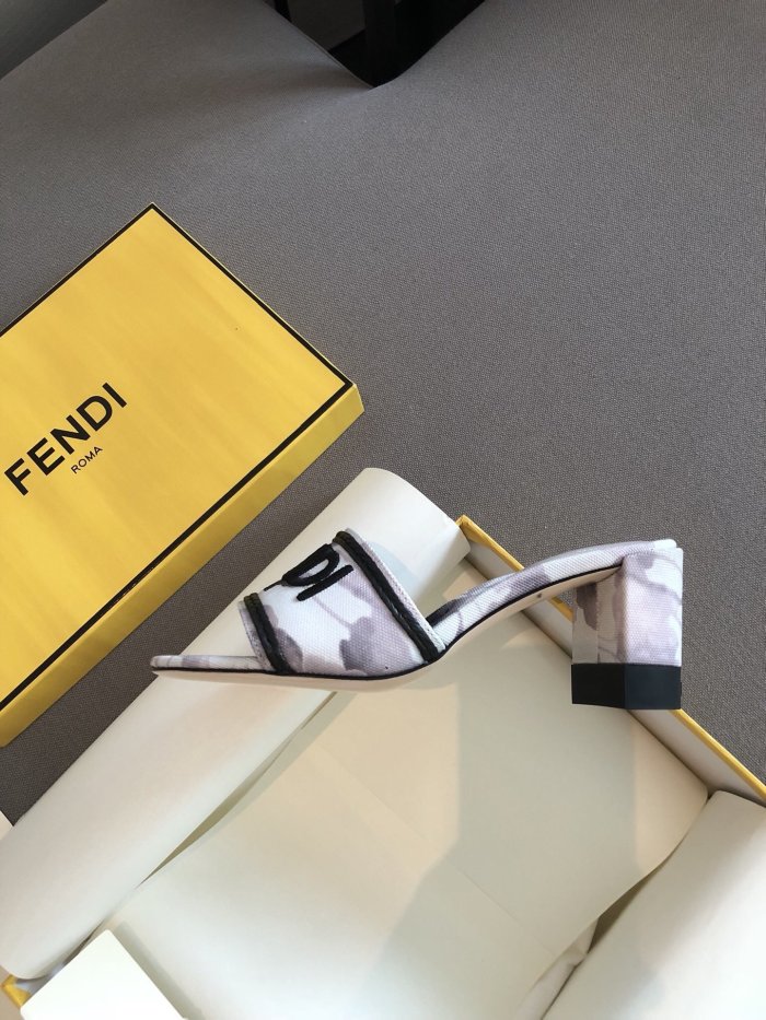 Fendi Women Shoes size 35-41