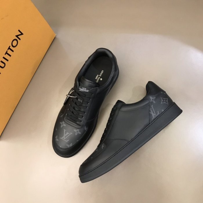 LOUIS VUITTON men sneaker eur size 38-44