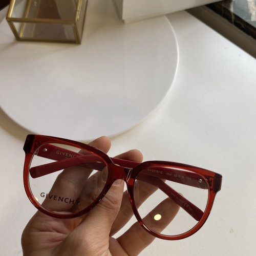 GIVENCHY Sunglasses