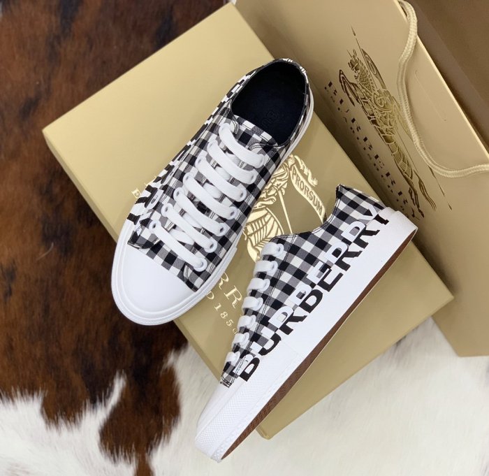 Burberry Women Shoes size 35-39