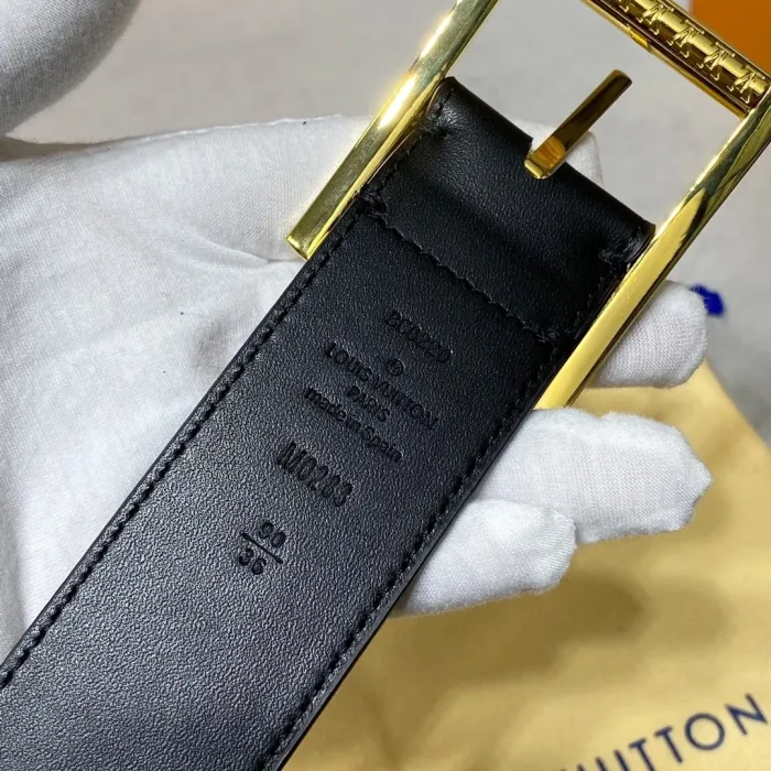 LOUIS VUITTON Belt