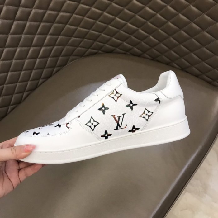 LOUIS VUITTON men sneaker eur size 38-44