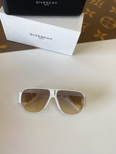 GIVENCHY Sunglasses