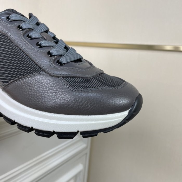 Prada men sneaker eur size 38-44