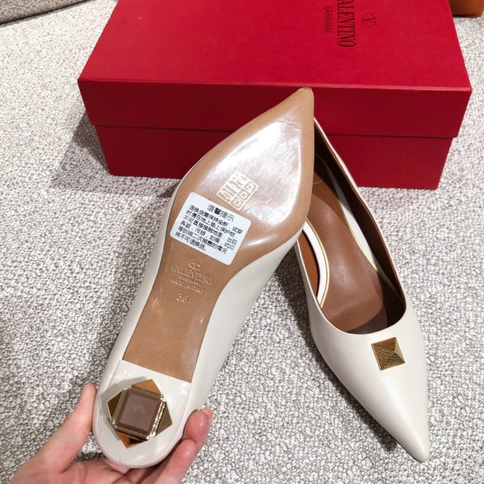 Valentino Women Shoes size 35-40 4cm/4.5cm、8cm