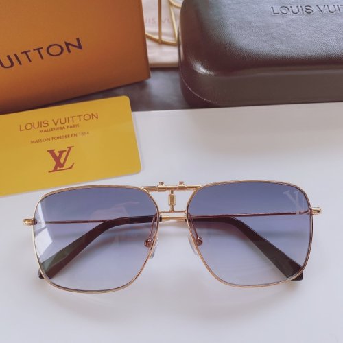 LOUIS VUITTON Sunglasses