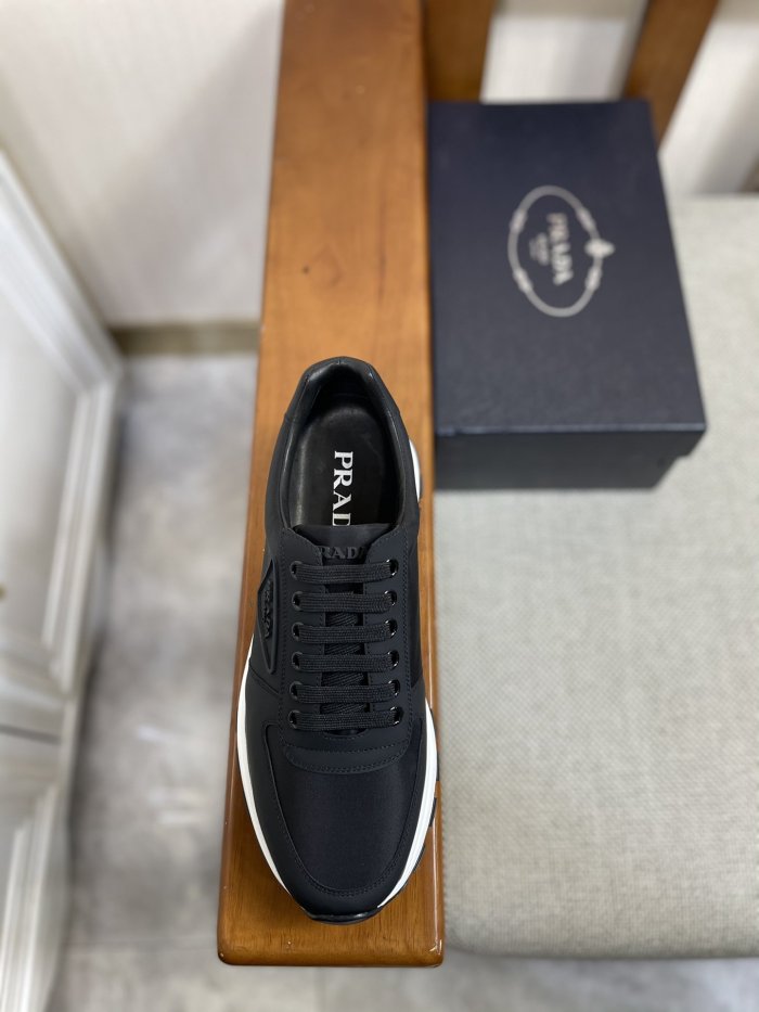 Prada men sneaker eur size 38-44