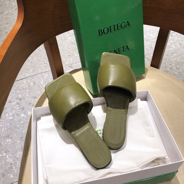 BOTTEGA VENETA size 35-41