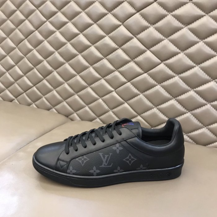 LOUIS VUITTON men sneaker eur size 39-44