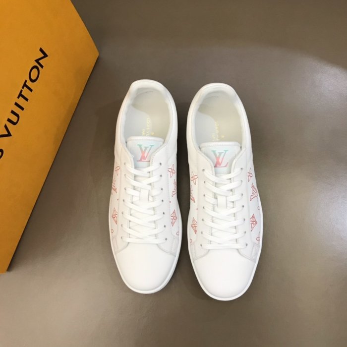 LOUIS VUITTON men sneaker eur size 39-44