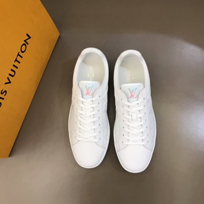 LOUIS VUITTON men sneaker eur size 39-44